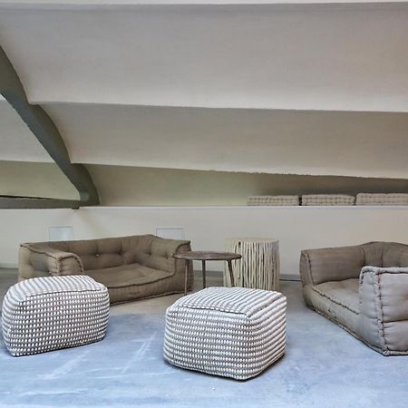 Ola Living Hostal Tetuan Madrid Luaran gambar
