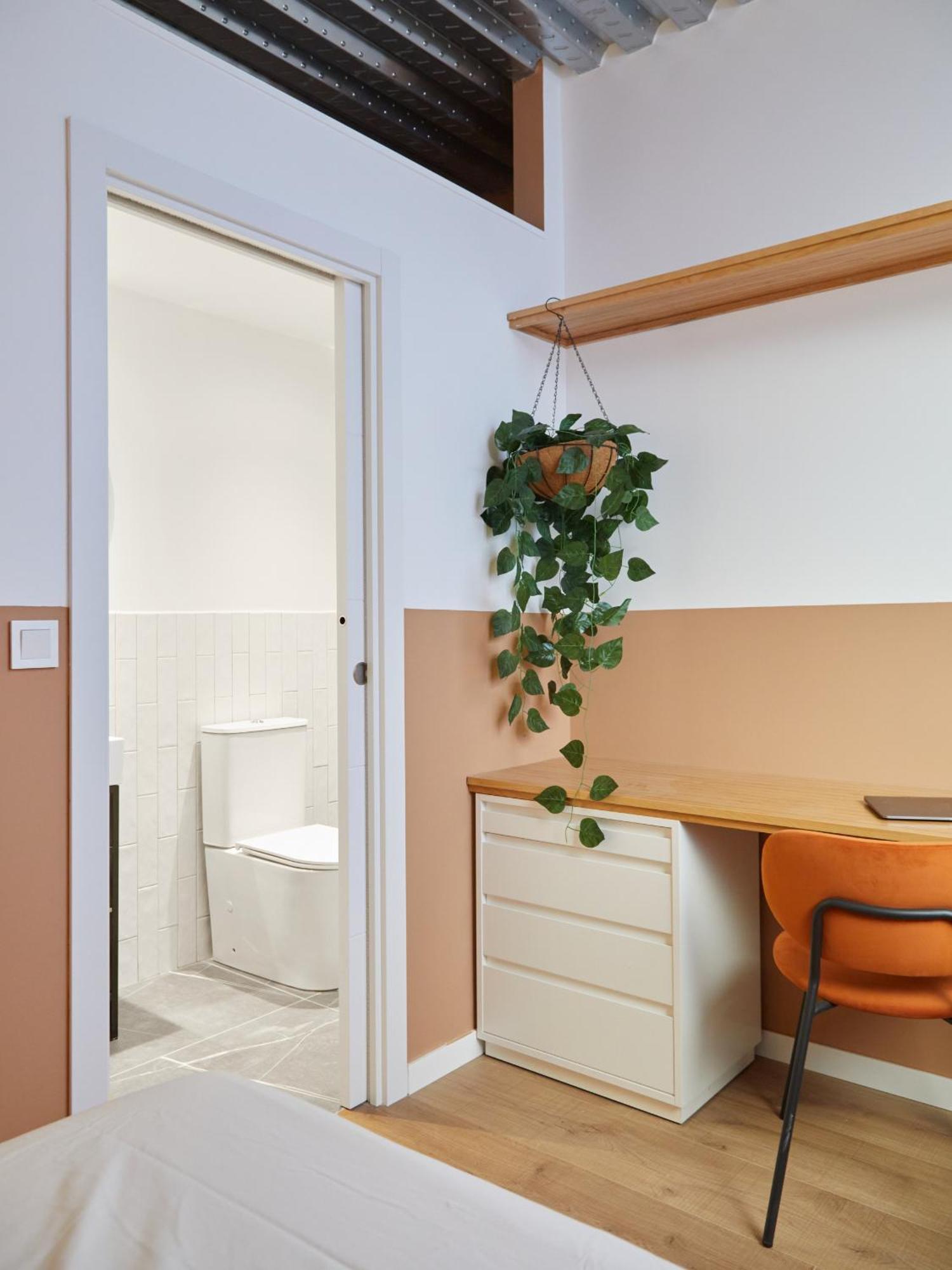 Ola Living Hostal Tetuan Madrid Luaran gambar